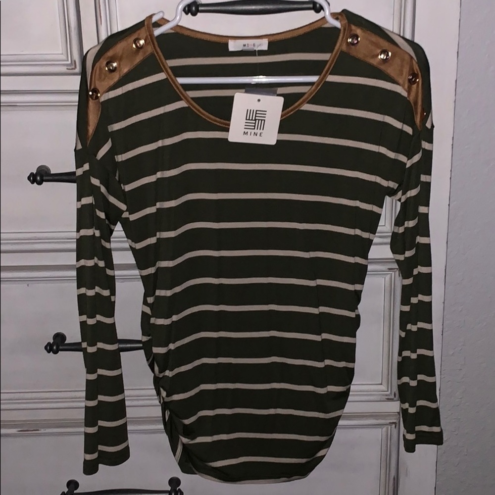 SALE ‼️brand new mine long sleeve - Picture 2 of 2